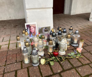 Jelenia Góra: Pogrzeb 11-letniej Danusi. Całe miasto pogrążone w smutku