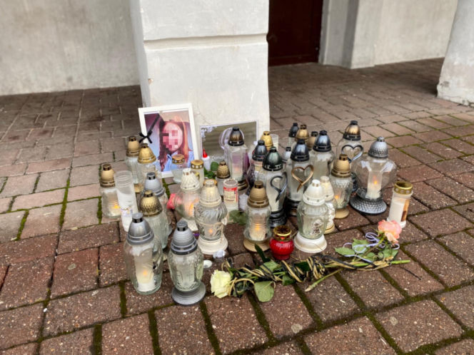 Jelenia Góra: Pogrzeb 11-letniej Danusi. Całe miasto pogrążone w smutku