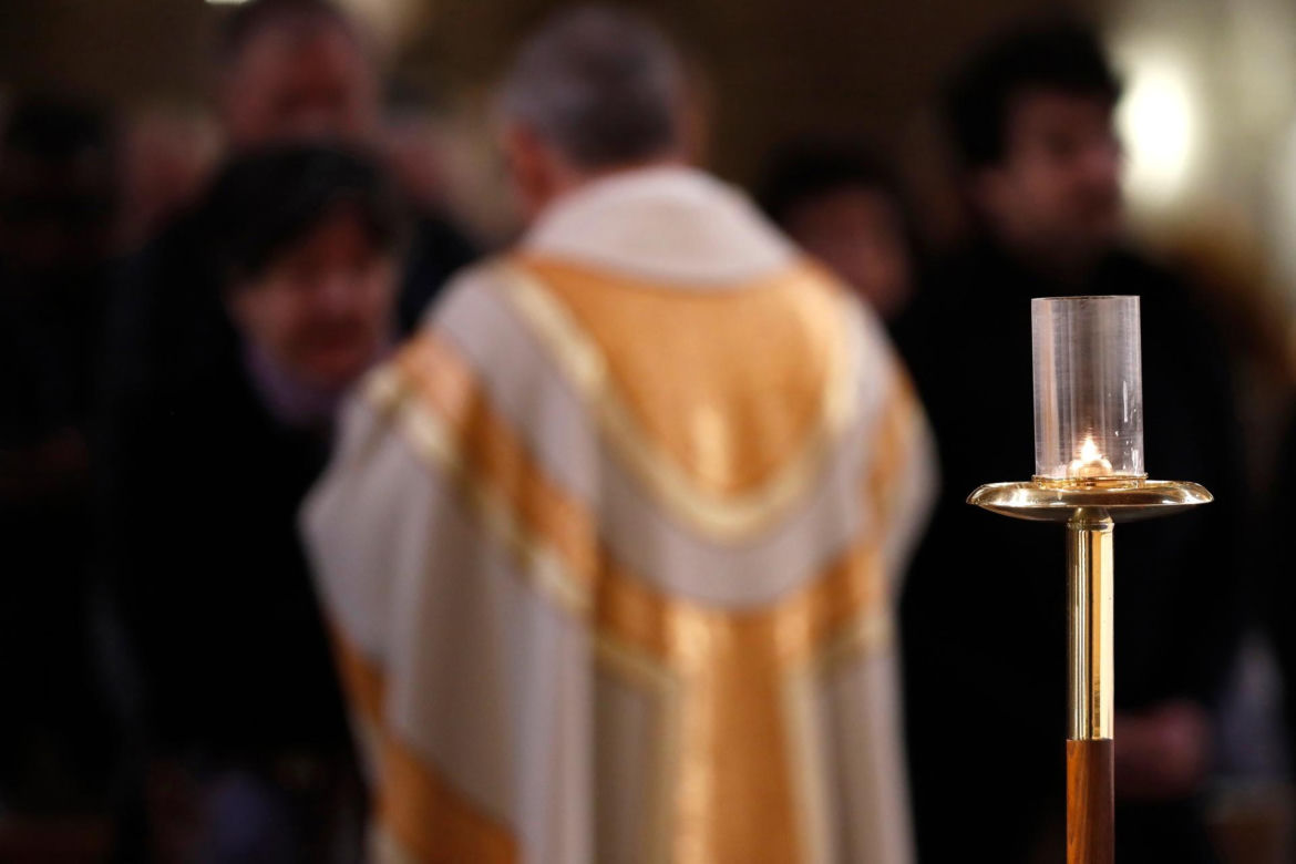 Ksiądz zaczął grzmieć z ambony, padły obrzydliwe słowa. Mówił o grzesznych pocałunkach 