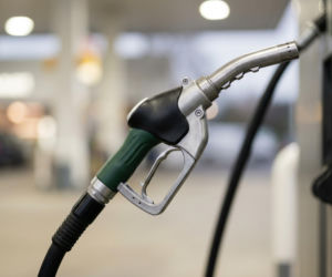 Hurtowe ceny paliw 25.03.2026 - Aramco ostro tnie ceny diesla, Orlen i BP idą w jego ślady