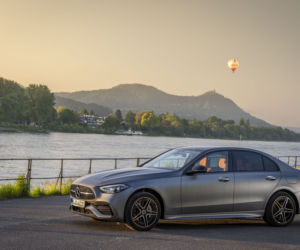 Mercedes-Benz Klasy C 300 e (2022)