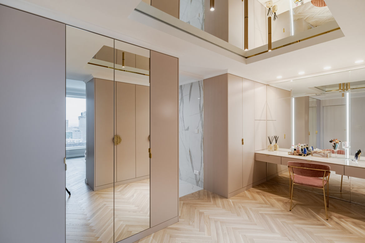 Przestronny apartament z Warszawą w tle