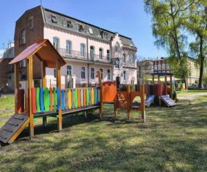  Nowy plac zabaw przy inowrocławskiej Bajce