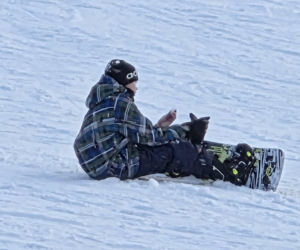 Tłumy narciarzy w bydgoskim Myślęcinku. Byliśmy na Stefanowym Stoku