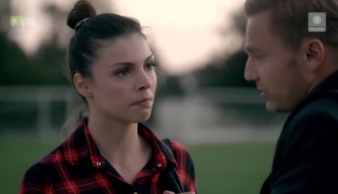 	To nie koniec świata odcinek 9. Anka (Karolina Gorczyca), Paweł (Krystian Wieczorek)
