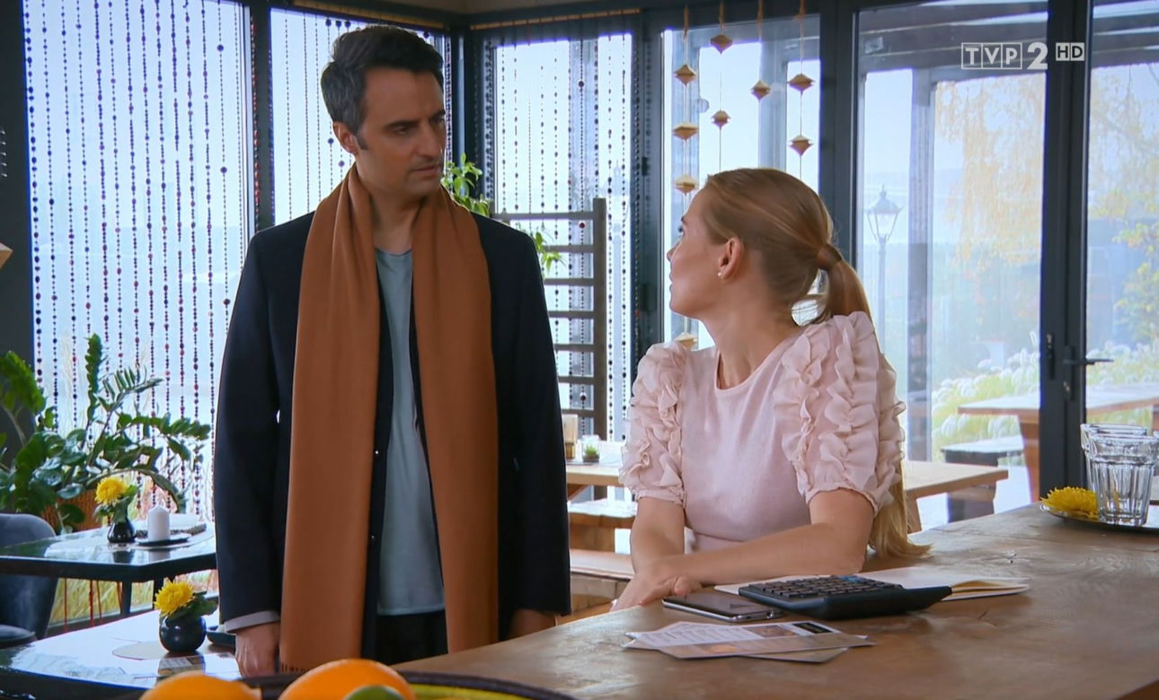 Barwy szczęścia, odcinek 2427: Dominika (Karolina Chapko), Stawicki (Piotr Borowski)