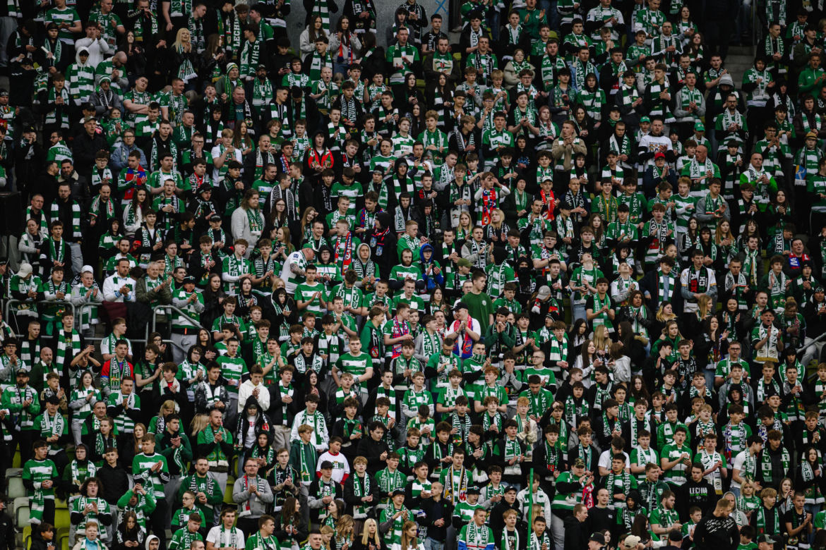Lechia Gdańsk - Raków Częstochowa; Zdjęcia kibiców z meczu 30. kolejki PKO BP Ekstraklasy