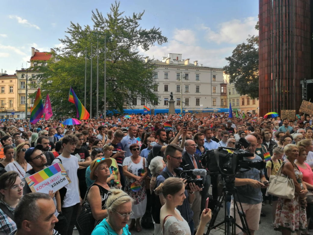 Wieczór poparcia dla LGBT w Krakowie