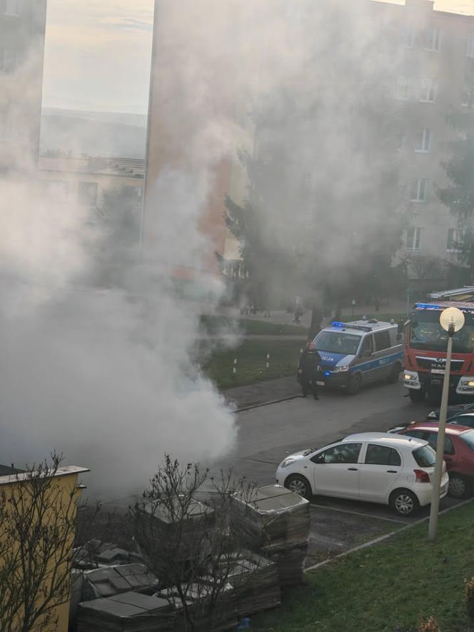 Pożar samochodu na ulicy Górnej w Starachowicach