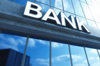 Banki podnosiły opłaty o 200%. UOKiK nakłada blisko 150 mln zł kary