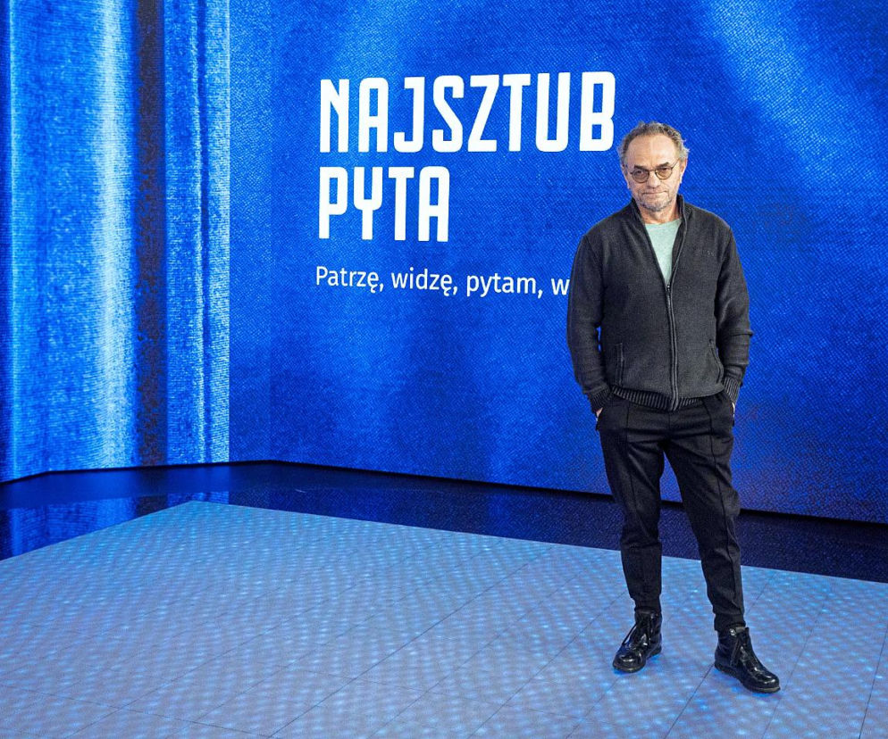 Piotr Najsztub na tle napisu Najsztub Pyta. O relacjach Polaków z Ukraińcami przeczytasz na SE Polityka.
