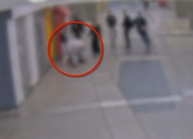 16-latek brutalnie zaatakowany na stacji metra w Warszawie