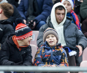 Mecz Piast Gliwice - Legia Warszawa. Kibice na stadionie
