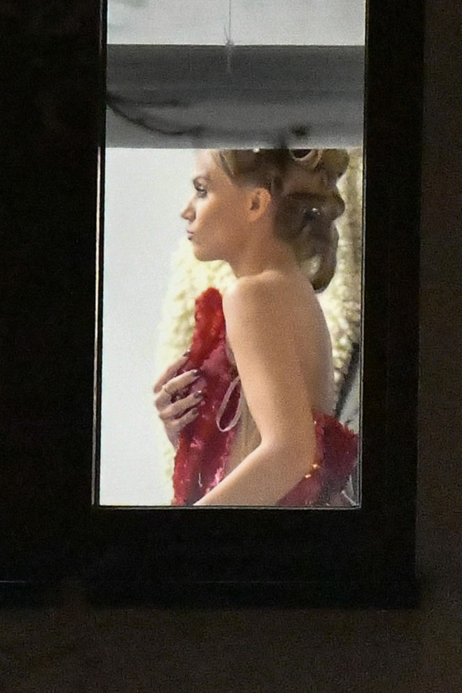 Agnieszka Kaczorowska w wałkach na głowie. Tak szykowała się na ramówkę TVP