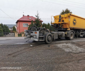 Podlaskie: Konarzyce. Od ciężarówki oderwała się kabina. W środku kierowca