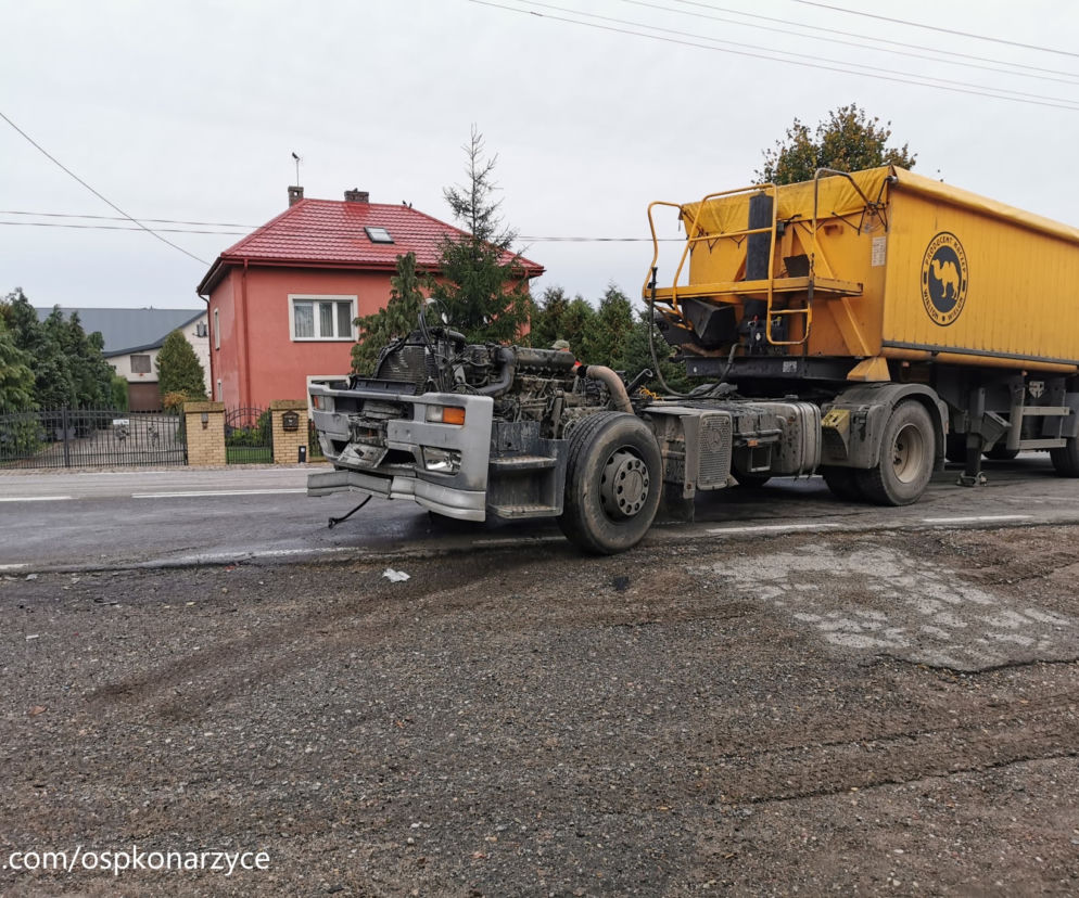 Podlaskie: Konarzyce. Od ciężarówki oderwała się kabina. W środku kierowca