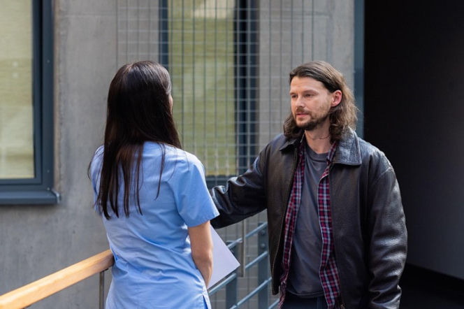 Pierwsza miłość, odcinek 4250. Ilona (Sylwia Gola), Paweł (Mateusz Kościukiewicz)