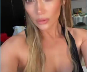 NAJSEKSOWNIEJSZE zdjęcia JLo. GALERIA GIGANT