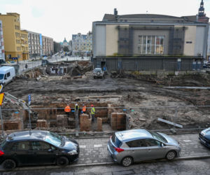 W piwnicy przedwojennej kamienicy znaleziono maszynę do palenia kawy