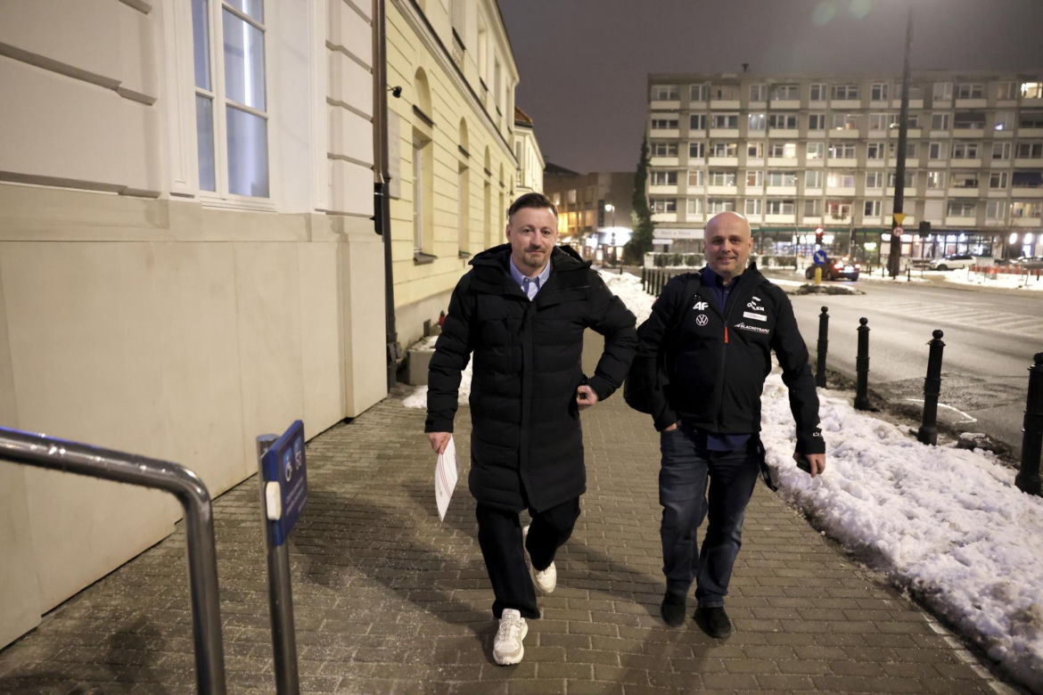 Afera przed IO. Piesiewicz i Małysz przyjechali do ministra sportu