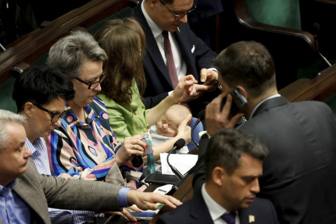 Bosakowie przyszli do Sejmu ze Stefankiem