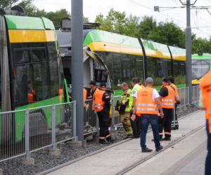 Zderzenie dwóch tramwajów przy rondzie Starołęka! Kilka osób ciężko rannych! 05.08.2021