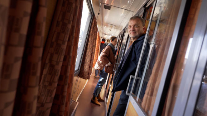 Jechałem legendarnym pociągiem. W środku jak kiedyś, aż trudno uwierzyć! Ludzie mówią wprost: „to były czasy”