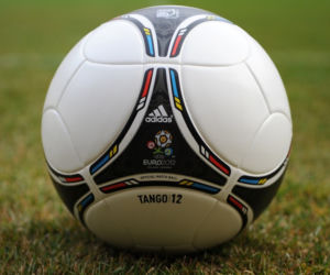 Tango 12 - piłka na Euro 2012
