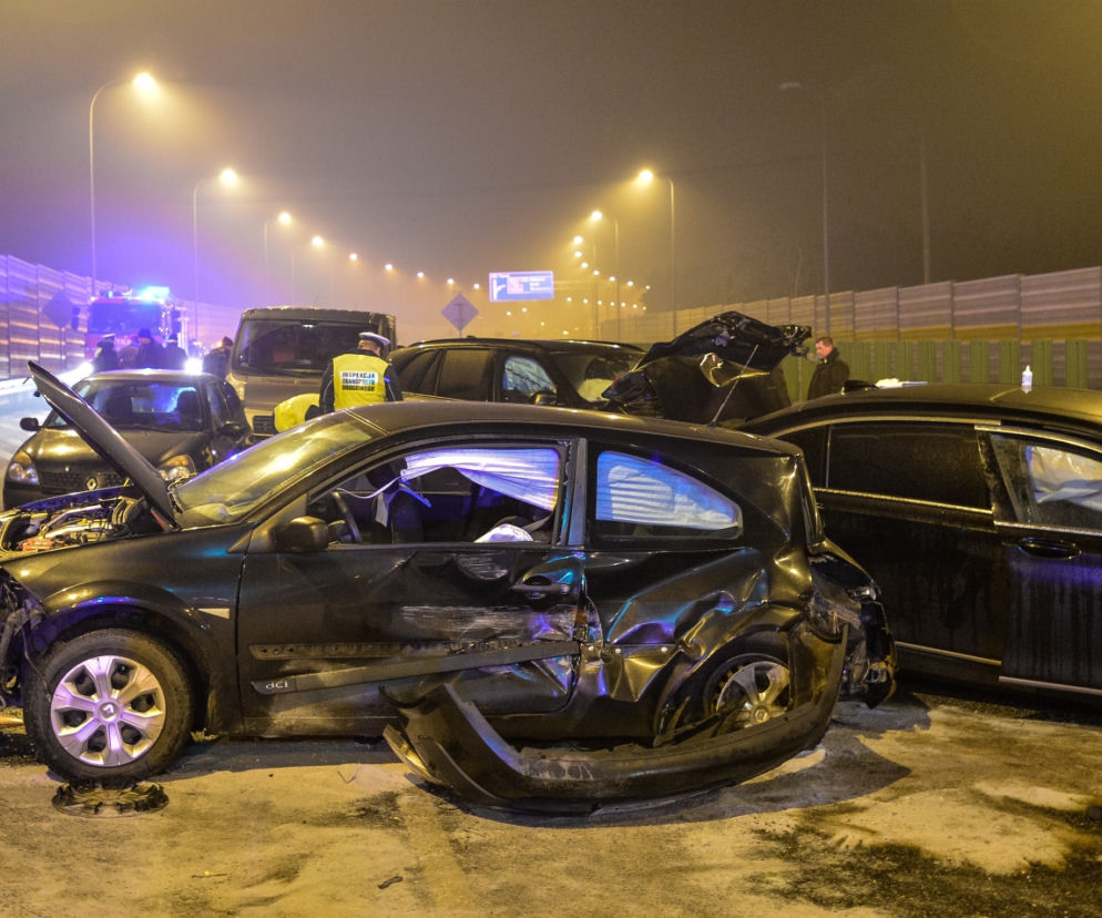 Antoni Macierewicz miał wypadek - jechał limuzyną BMW 750Li xDrive
