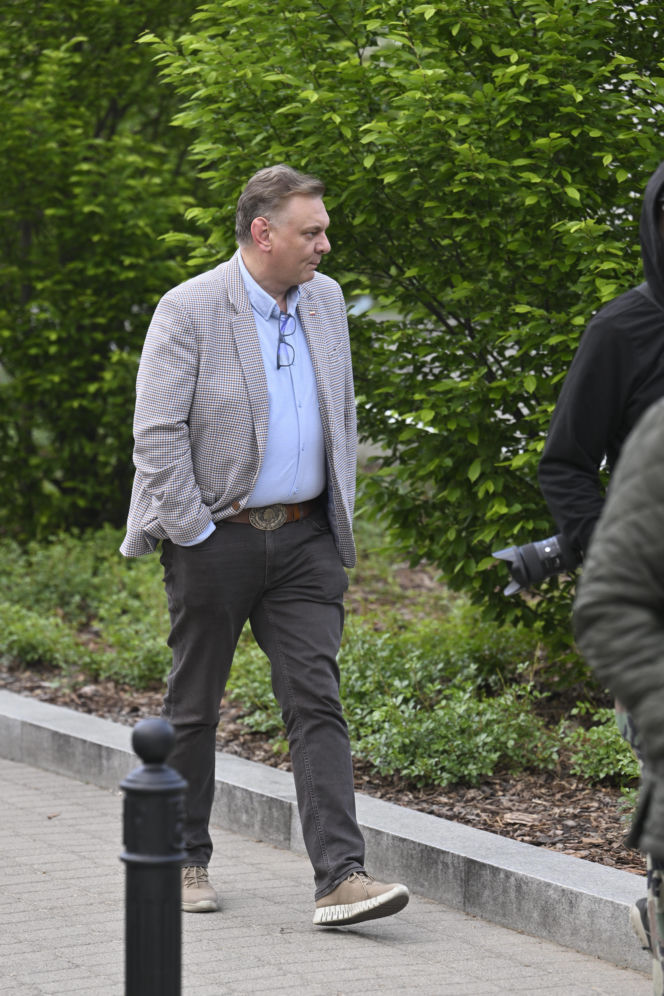 Politycy PiS jadą na wyjazdowe posiedzenie klubu