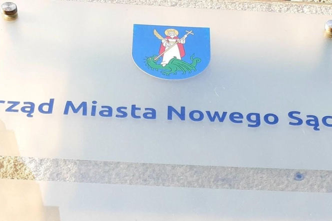 Planujesz wizytę w urzędzie w  w piątek, 3 kwietnia? Sprawdź czy będzie to możliwe