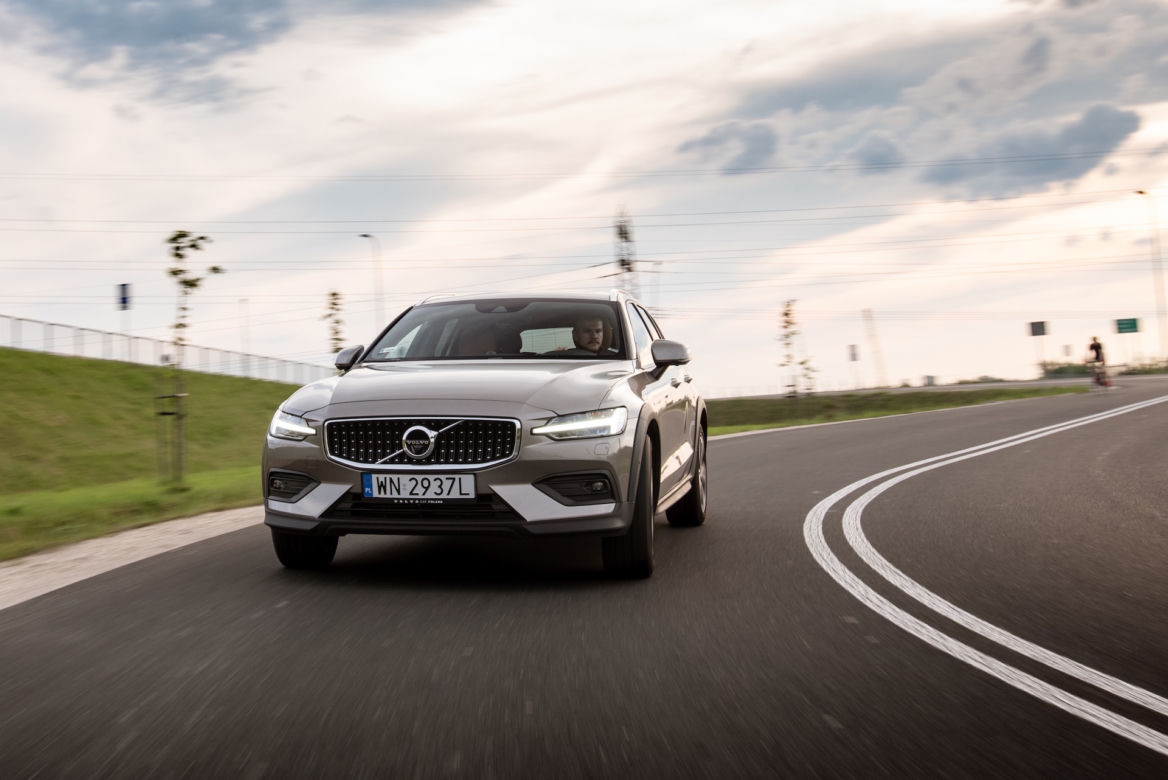 Volvo V60 D4 AWD Cross Country Pro