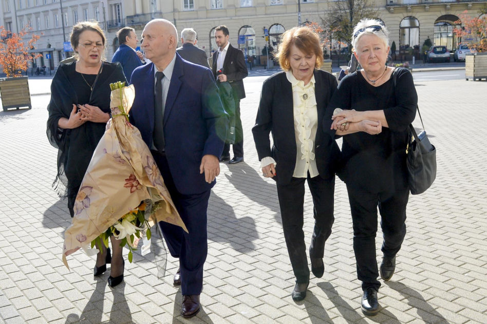 Fani w rozpaczy! Nie żyje wielka gwiazda ekranu! Iga Cembrzyńska odeszła w wieku 87 lat.