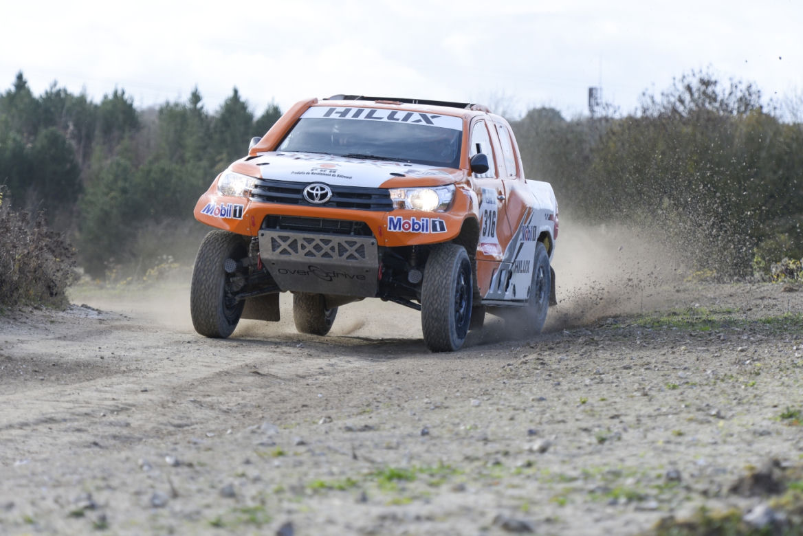 Toyota Hilux 4x4 na Rajd Dakar 2016
