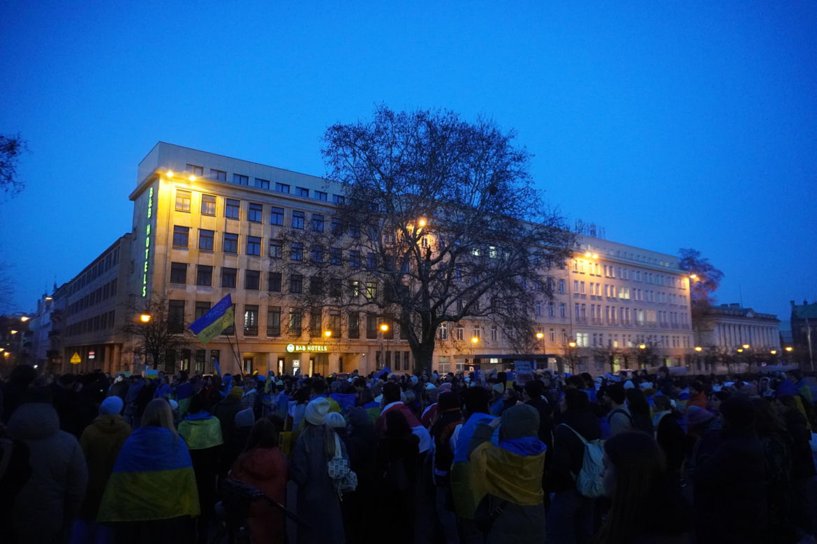 Manifestacja w trzecią rocznicę wybuchu wojny w Ukrainie