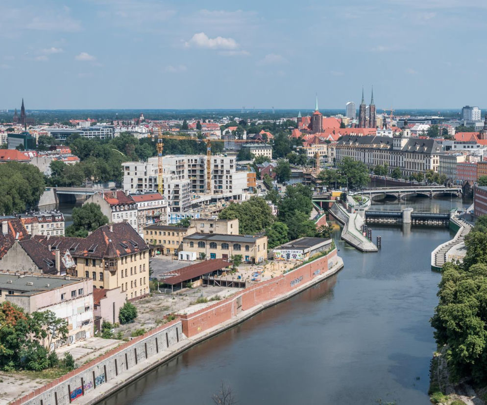 W centrum Wrocławia rosną nowe budynki