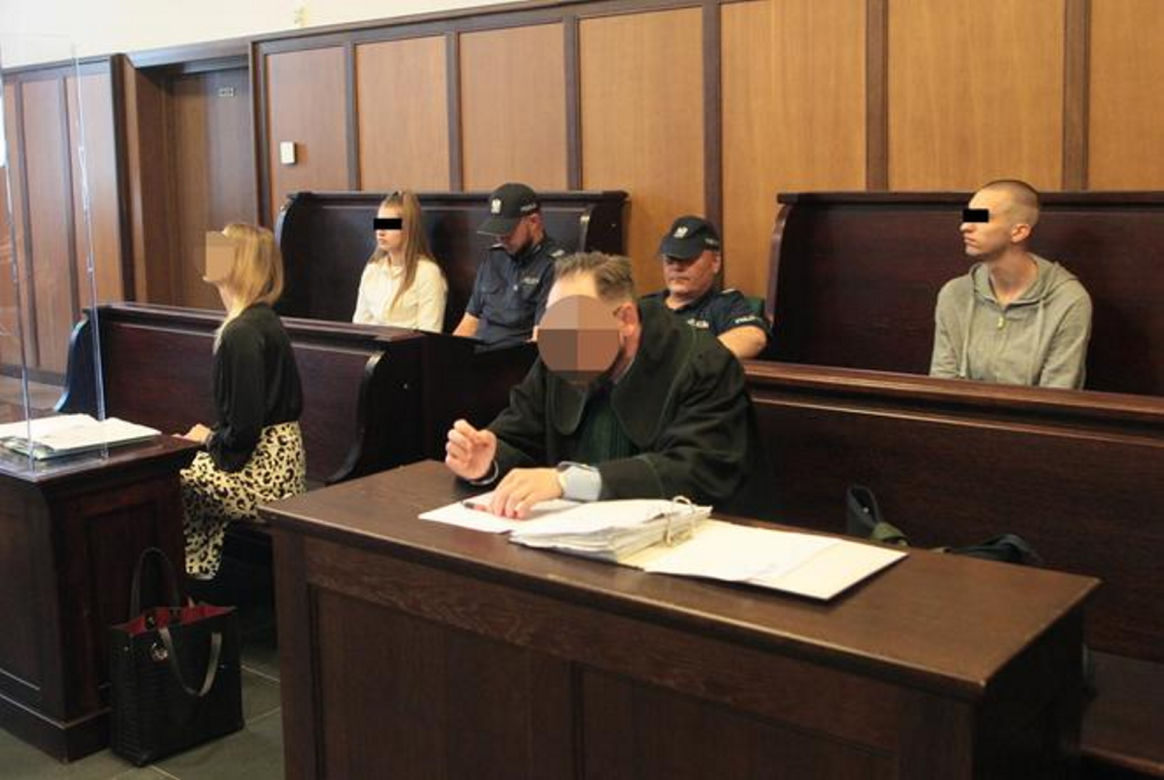 Wstrząsający mord w Konstancinie. 16-letnia Kornelia zginęła z rąk przyjaciółki i jej chłopaka