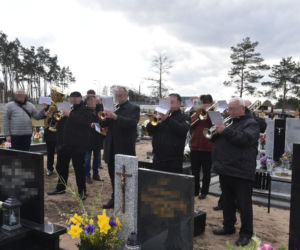 Tadeusz Rydzyk na pogrzebie wybitnego tenora pod Bydgoszczą