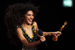 BRIT Awards 2026 - kto wygrał? Pełna lista zwycięzców, cztery nagrody dla Olivii Dean