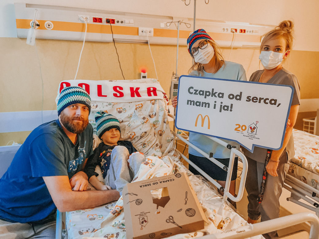 "Czapki od serca" od osadzonych z Grochowa