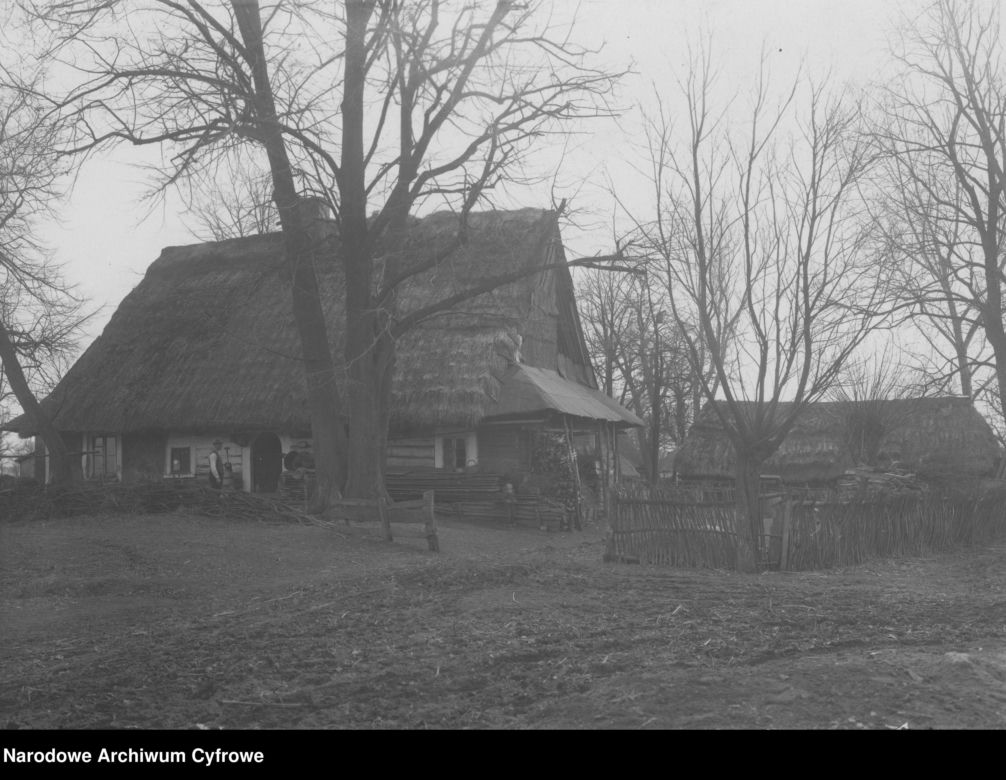 Tak mieszkało się na polskiej wsi prawie 100 lat temu. Zobaczcie te niezwykłe zdjęcia!