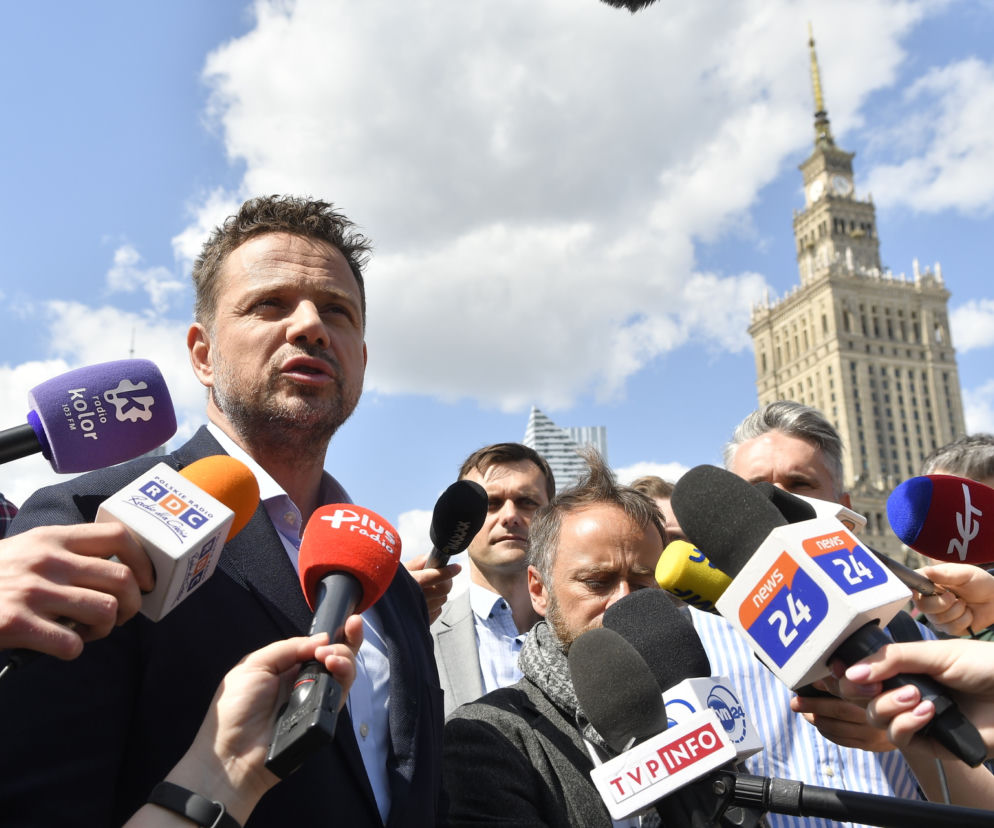 Spacer z Trzaskowskim po centrum Warszawy, Rewolucja na rondzie Dmowskiego się dokonała