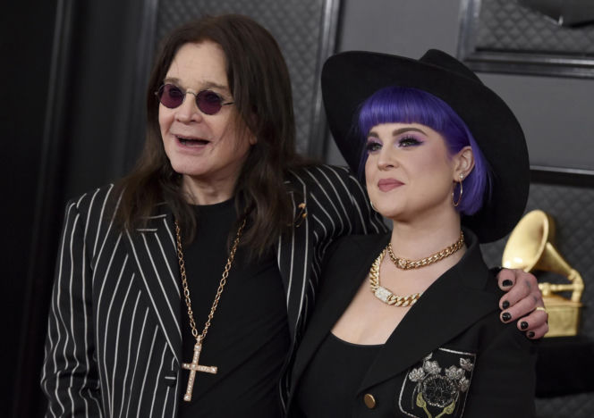 Tak brzmi ostatnia, wiadomość, którą Ozzy Osbourne wysłał do swojej córki. Legendarny muzyk zmarł nagle rok temu