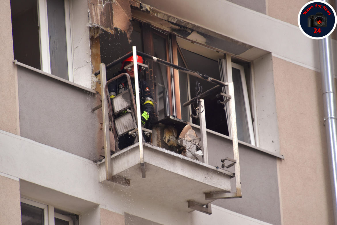 Pożar w centrum Warszawy. Balkon płonął jak pochodnia