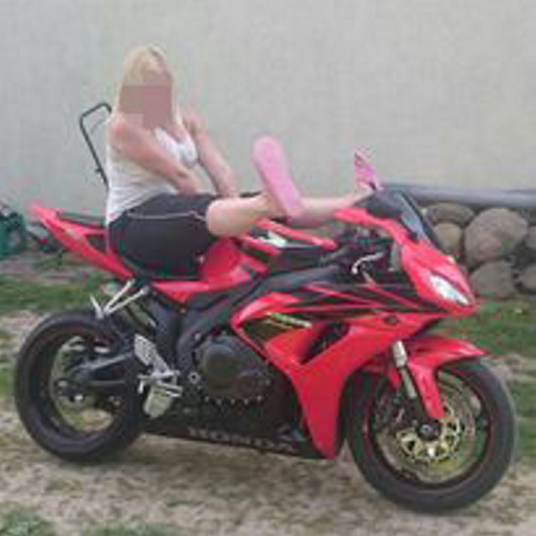Beacie zostały już tylko niebieskie autostrady. 34-latka zginęła na motocyklu