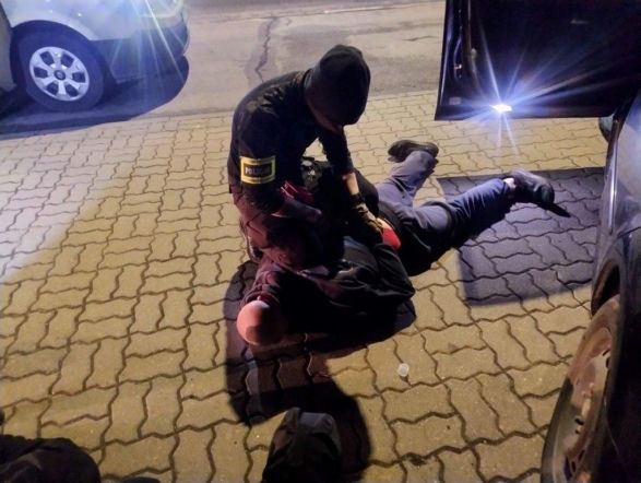Szli na ustawkę z kominiarkami i gazem pieprzowym. Policja pokrzyżowała ich plany!