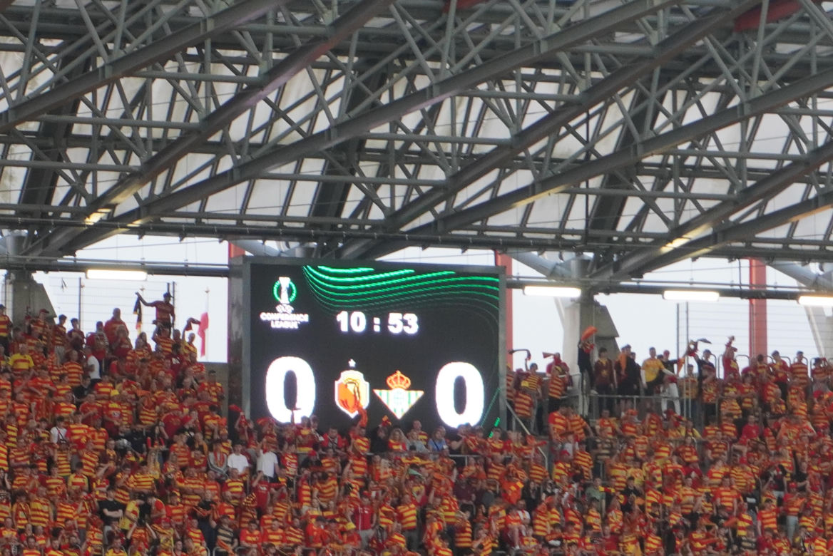 Kibice Jagiellonii Białystok przed meczem z Realem Betis 17.04.2025