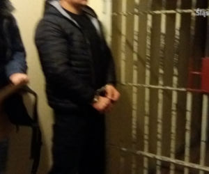 Zabrze: Starcie kiboli z policją. W ruch poszły kamienie, butelki i kostka brukowa
