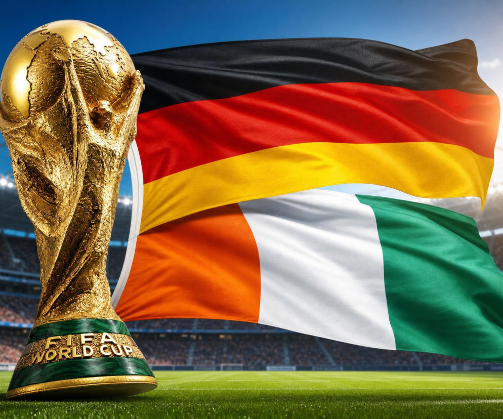 Puchar Świata FIFA na tle flag Niemiec i Wybrzeża Kości Słoniowej, symbolizujący rywalizację podczas Mundialu 2026. Pełne statystyki meczu i składy drużyn znajdziesz na naszym portalu.