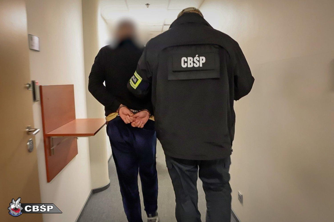 Marihuana była nawet w wannie i pralce! Służby zatrzymały gang narkotykowy